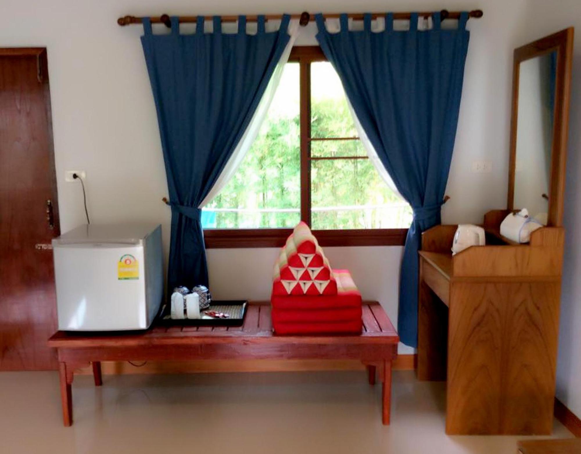 Lanta Wanida Resort Ko Lanta Kültér fotó