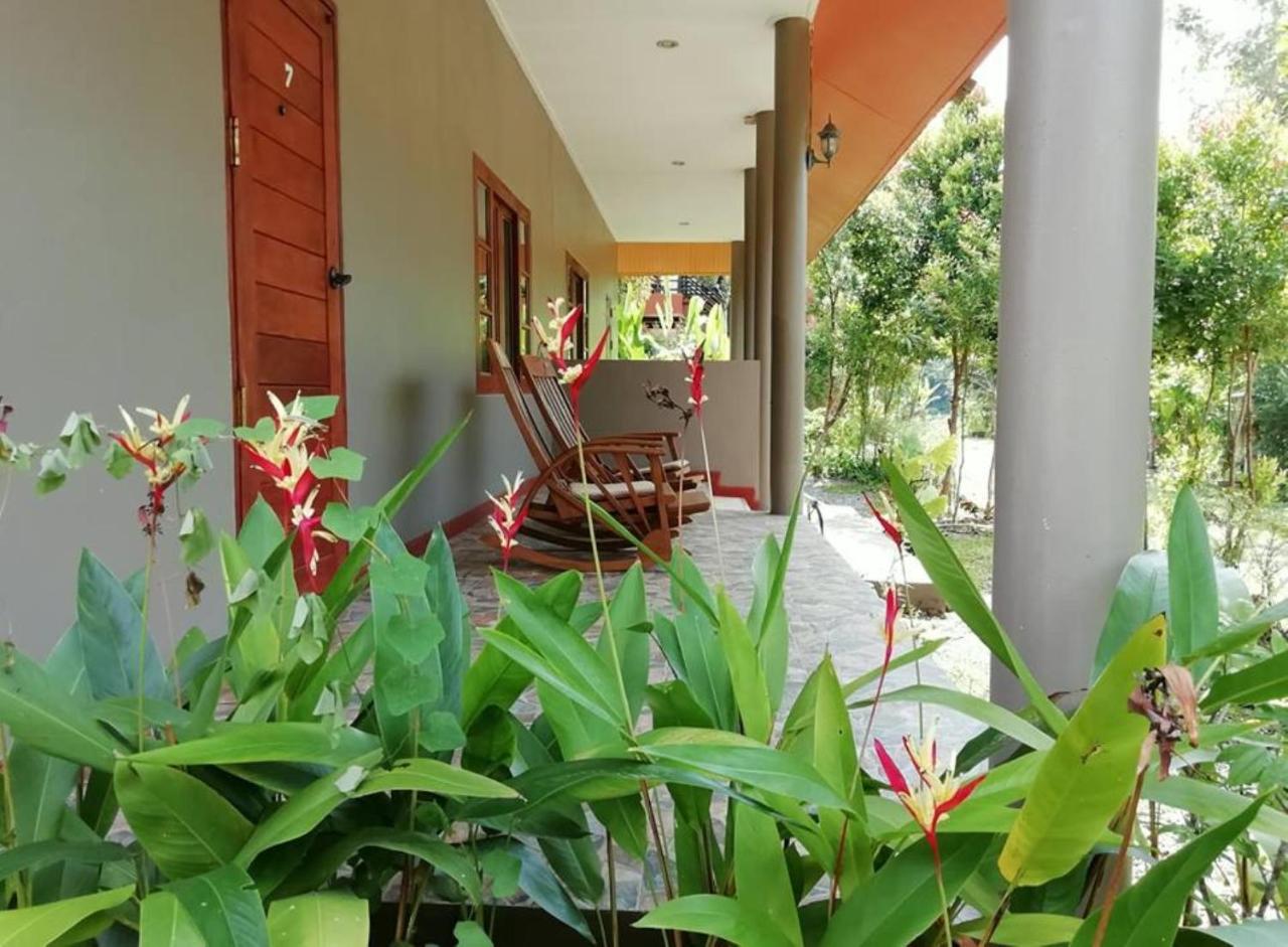 Lanta Wanida Resort Ko Lanta Kültér fotó