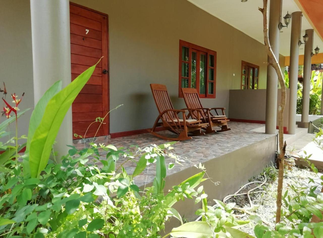 Lanta Wanida Resort Ko Lanta Kültér fotó
